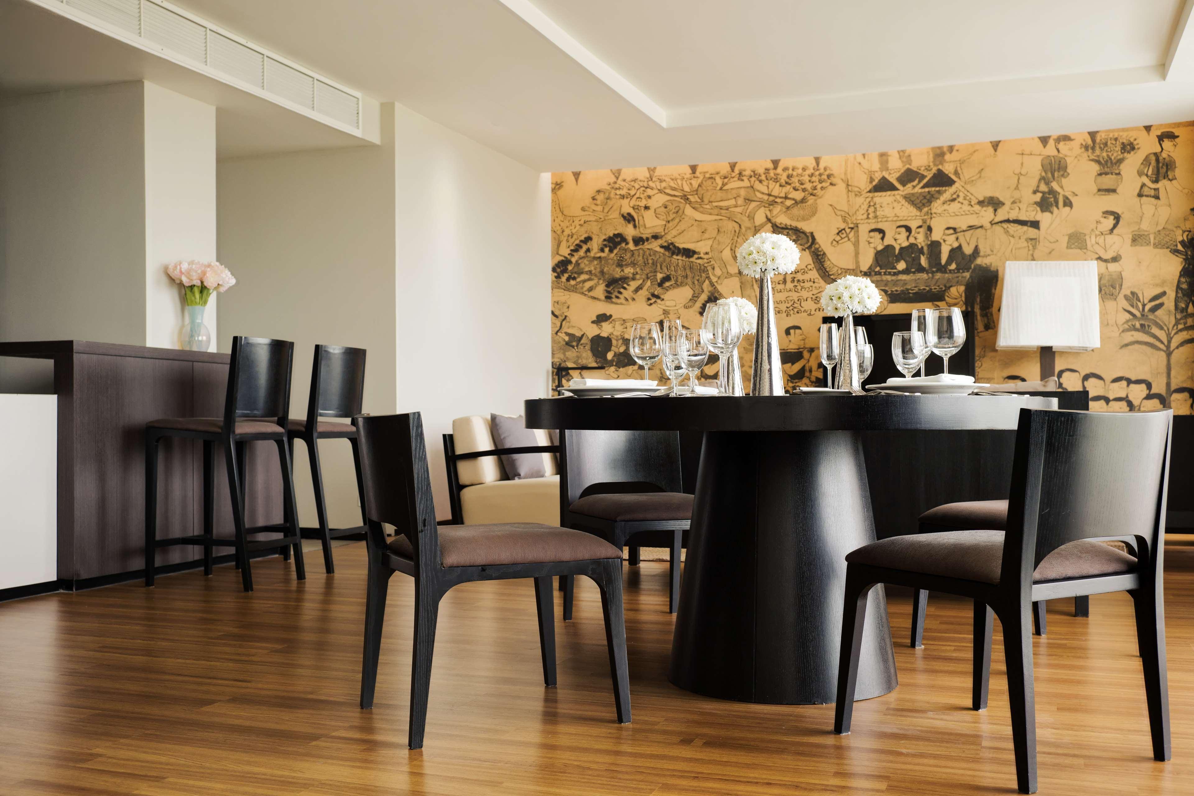 Avani Khon Kaen Hotel & Convention Centre Экстерьер фото