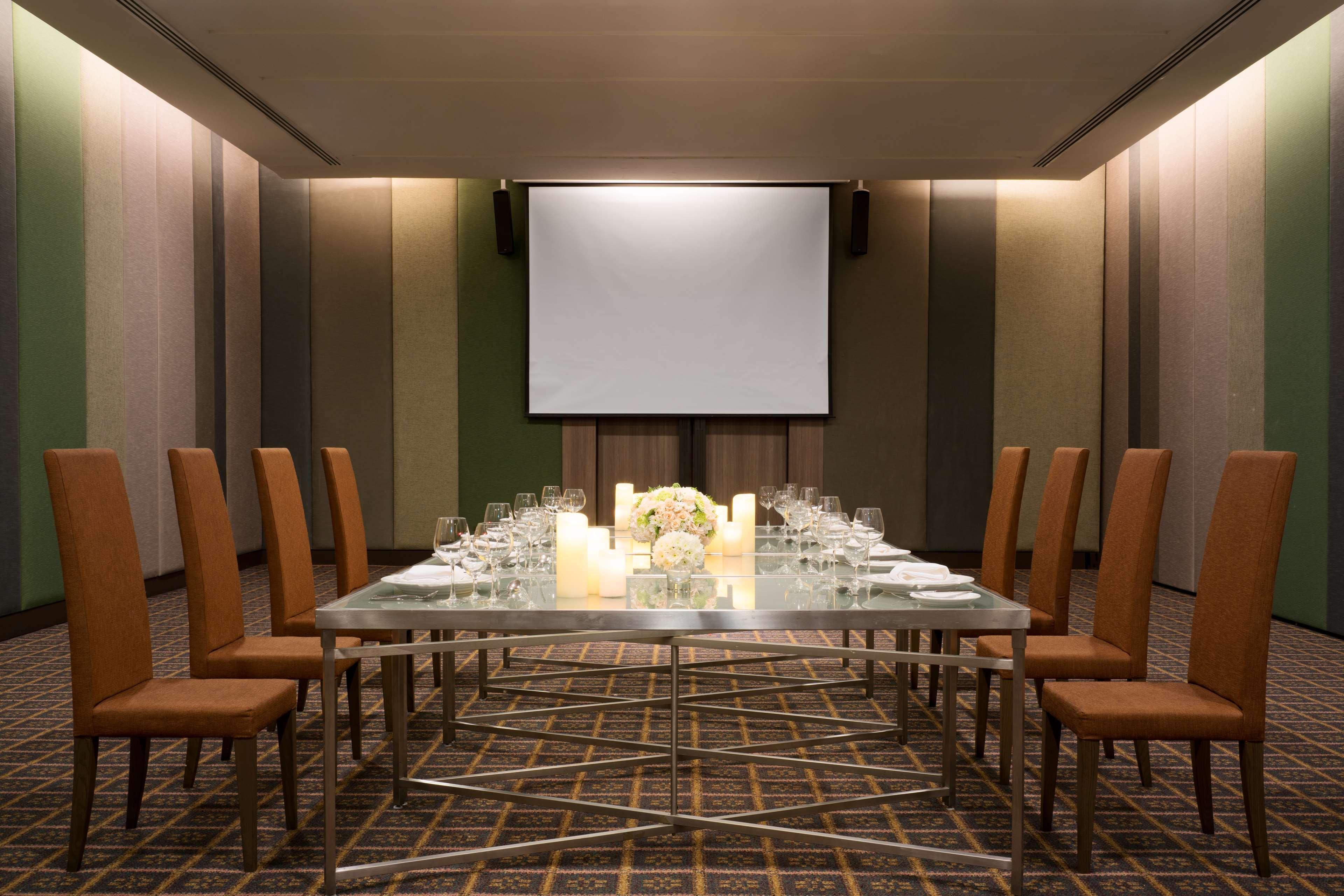 Avani Khon Kaen Hotel & Convention Centre Экстерьер фото