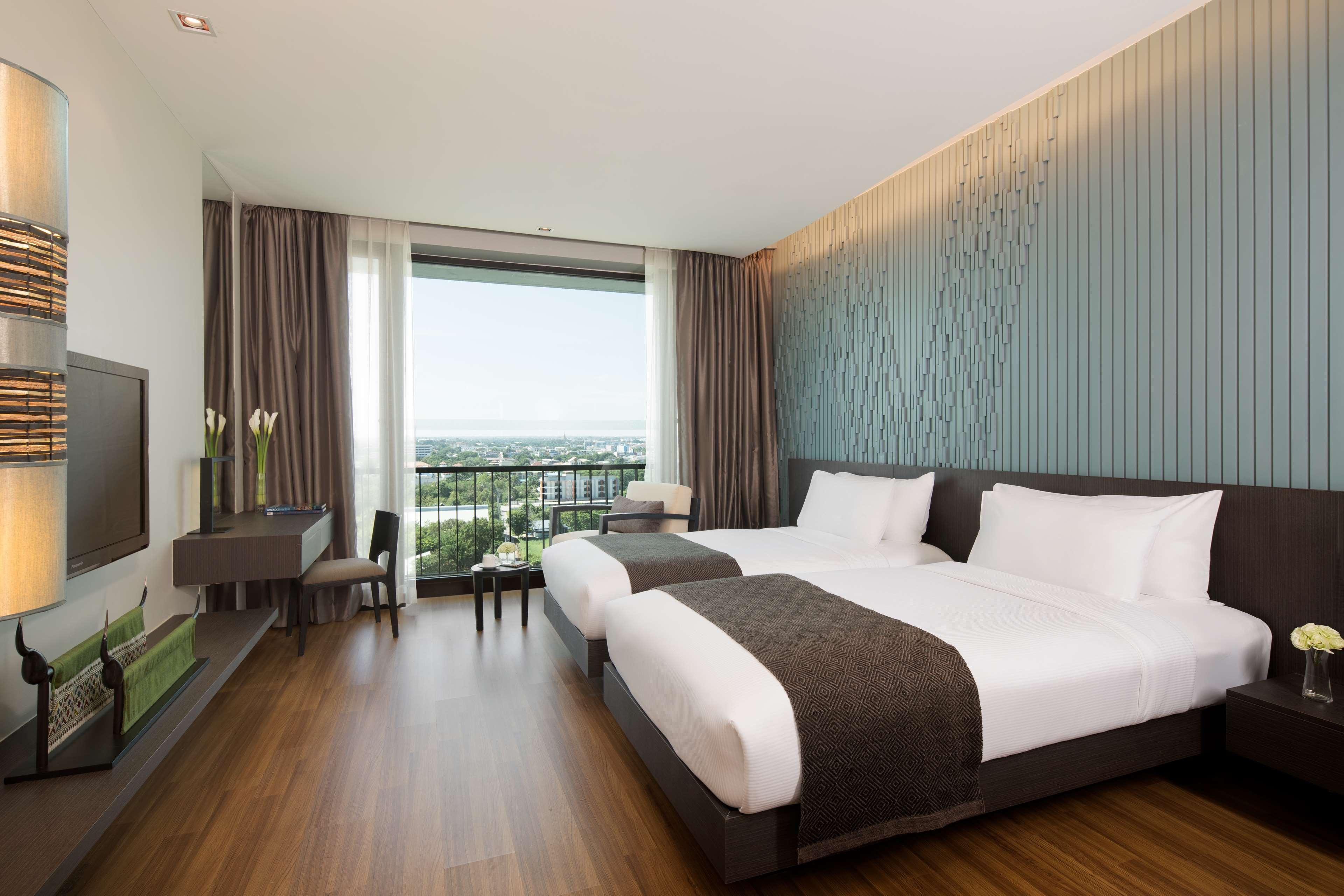 Avani Khon Kaen Hotel & Convention Centre Экстерьер фото