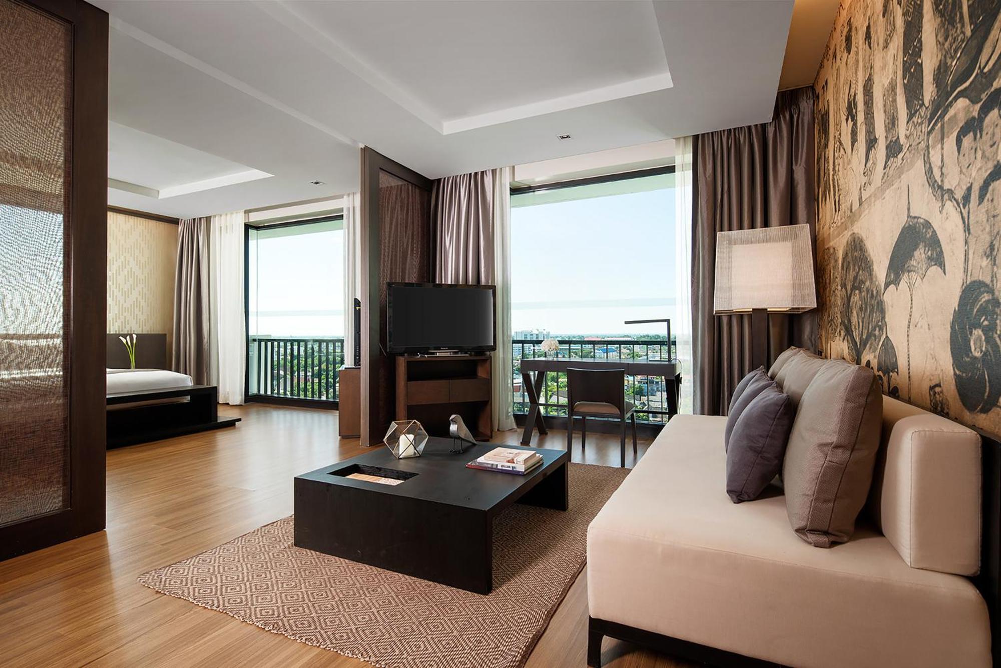 Avani Khon Kaen Hotel & Convention Centre Экстерьер фото