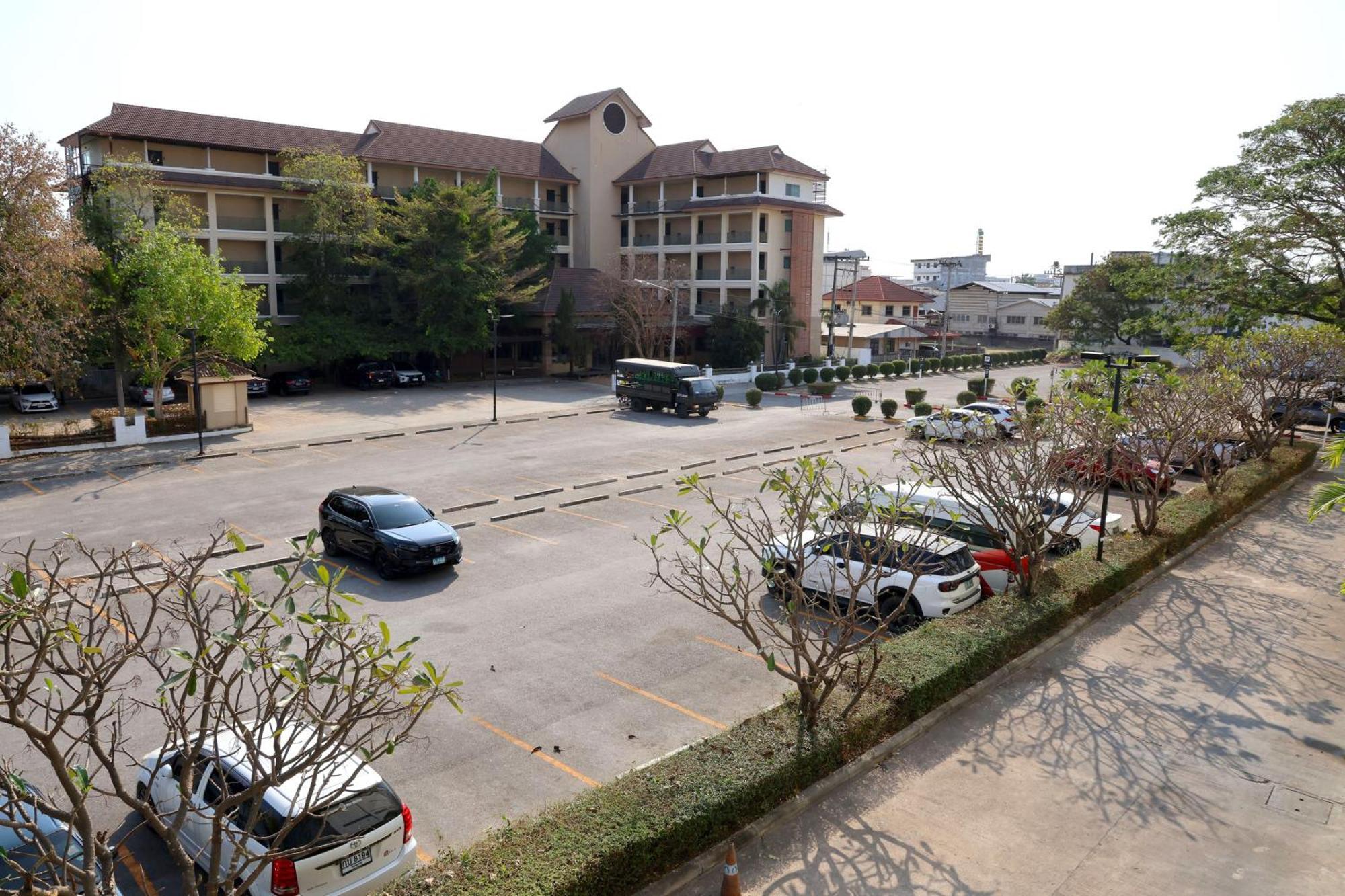 Avani Khon Kaen Hotel & Convention Centre Экстерьер фото