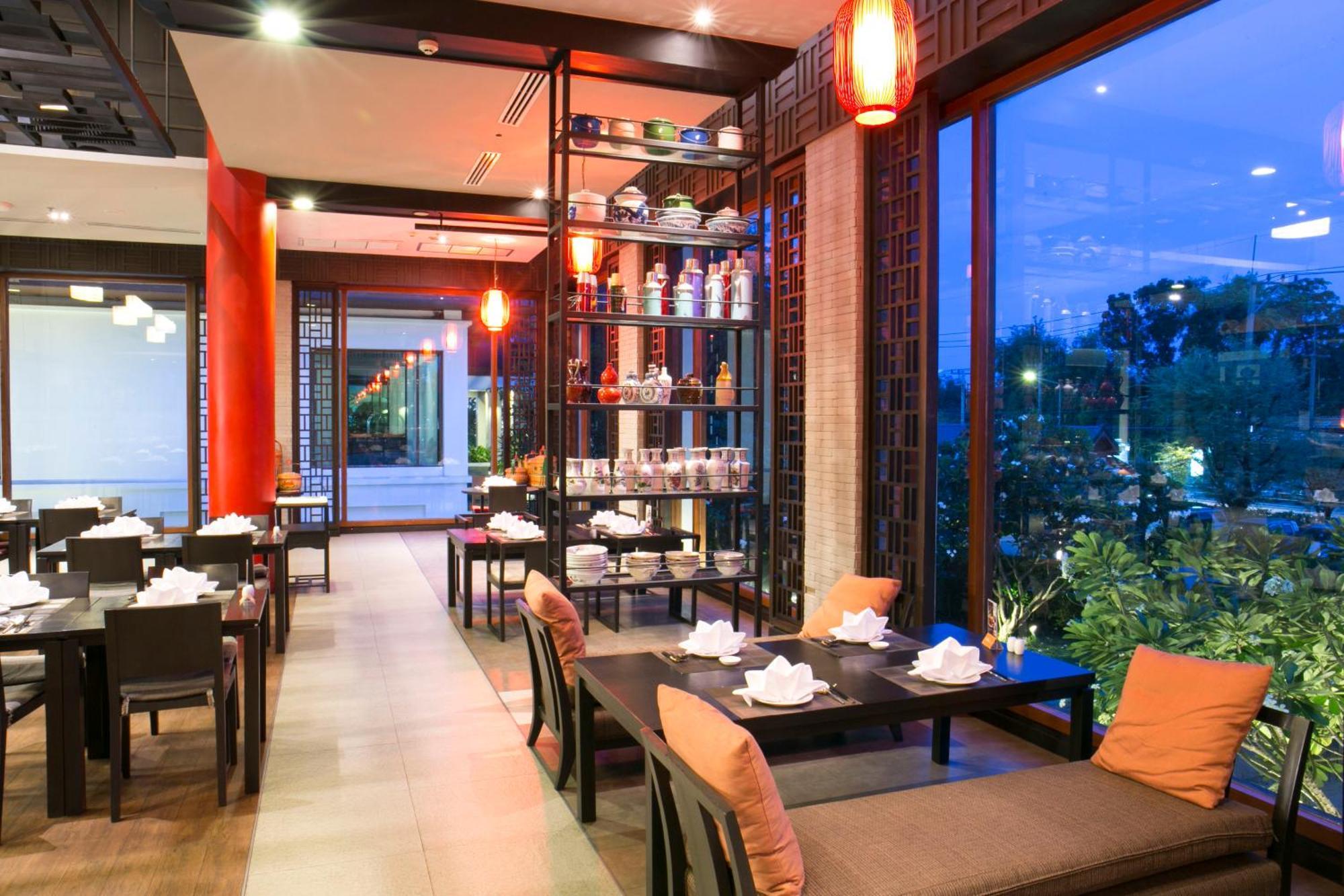 Avani Khon Kaen Hotel & Convention Centre Экстерьер фото