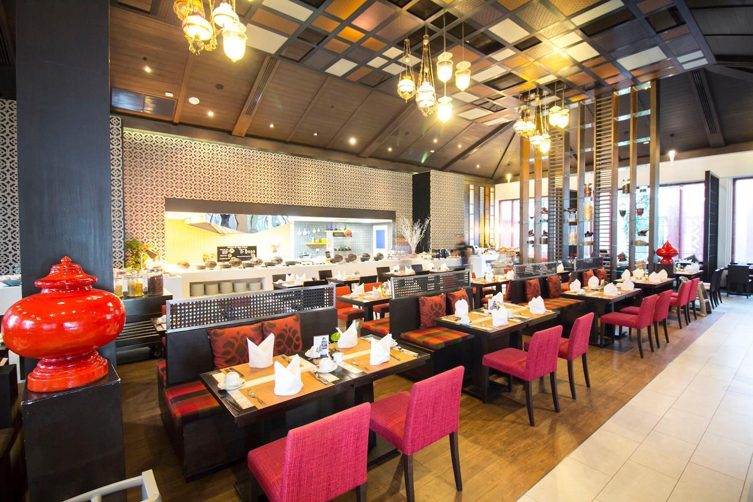 Avani Khon Kaen Hotel & Convention Centre Экстерьер фото