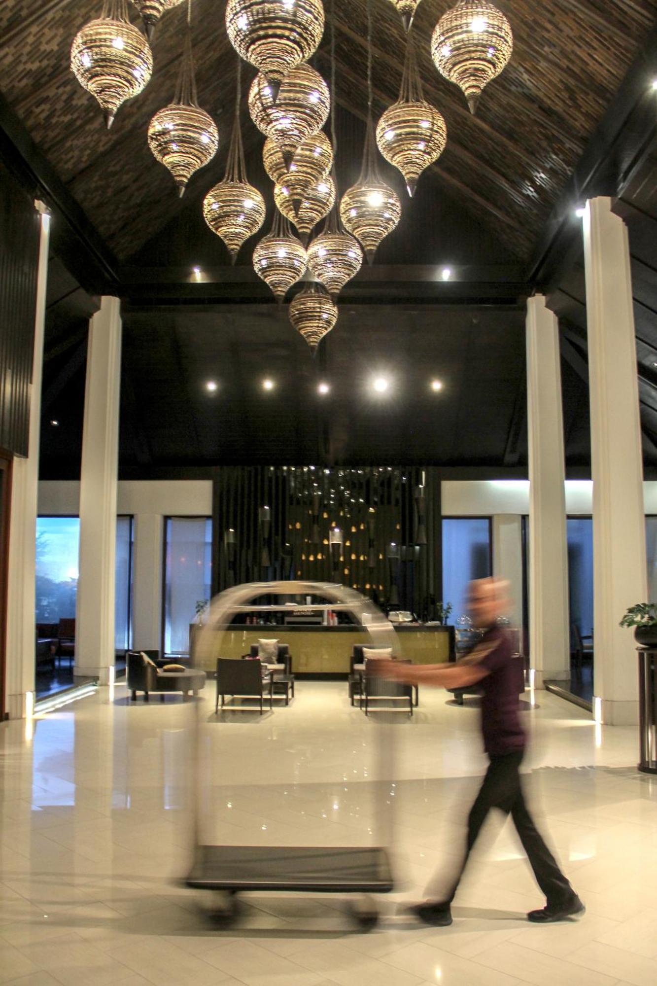 Avani Khon Kaen Hotel & Convention Centre Экстерьер фото