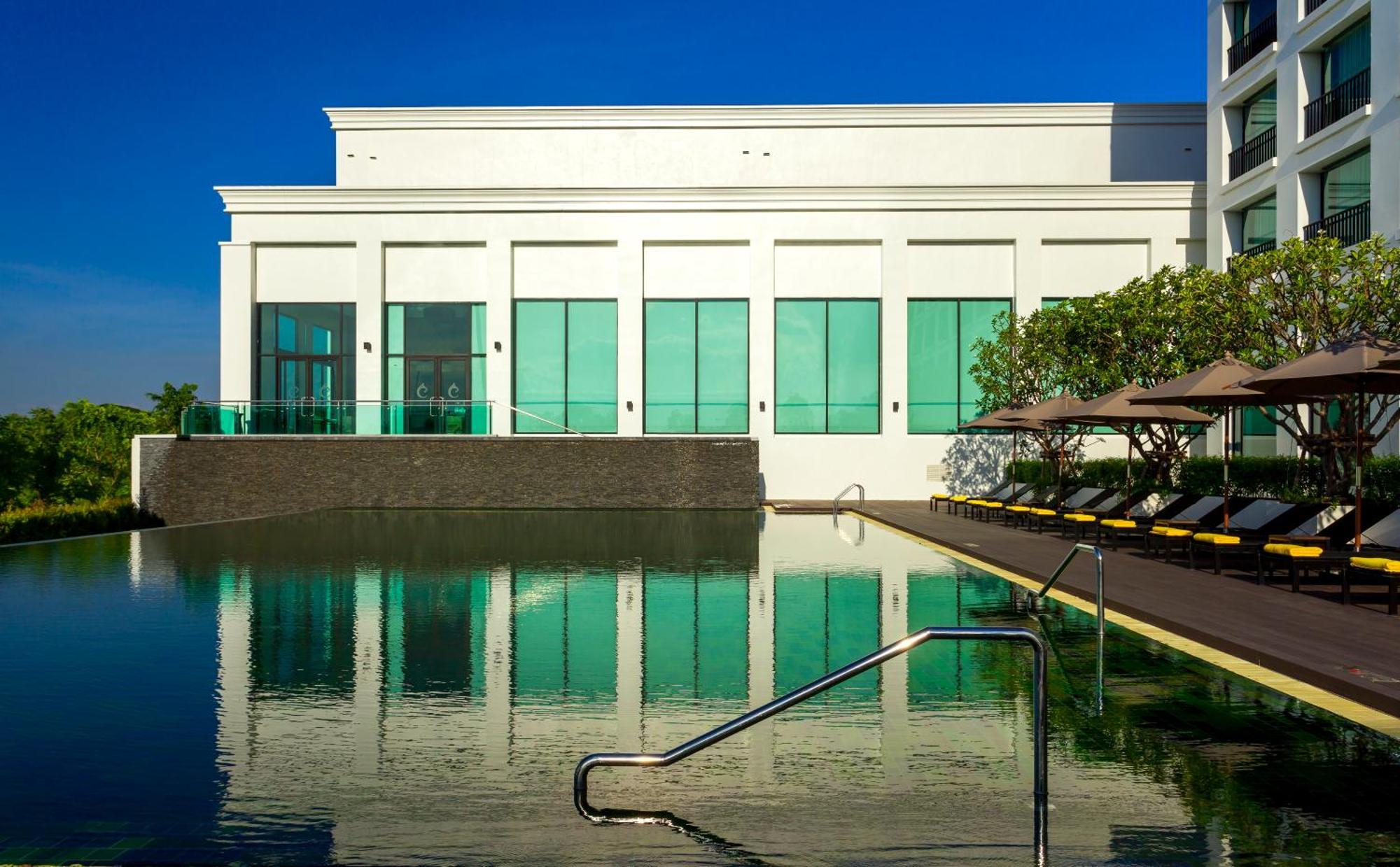 Avani Khon Kaen Hotel & Convention Centre Экстерьер фото