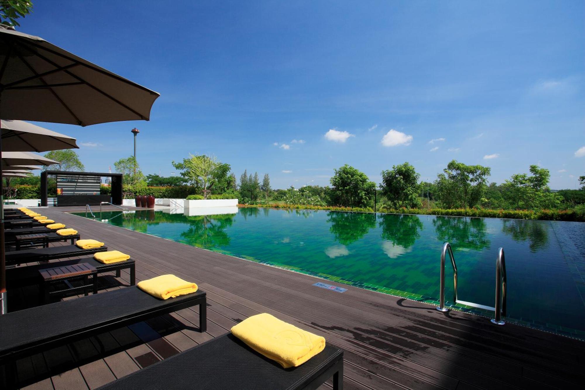 Avani Khon Kaen Hotel & Convention Centre Экстерьер фото